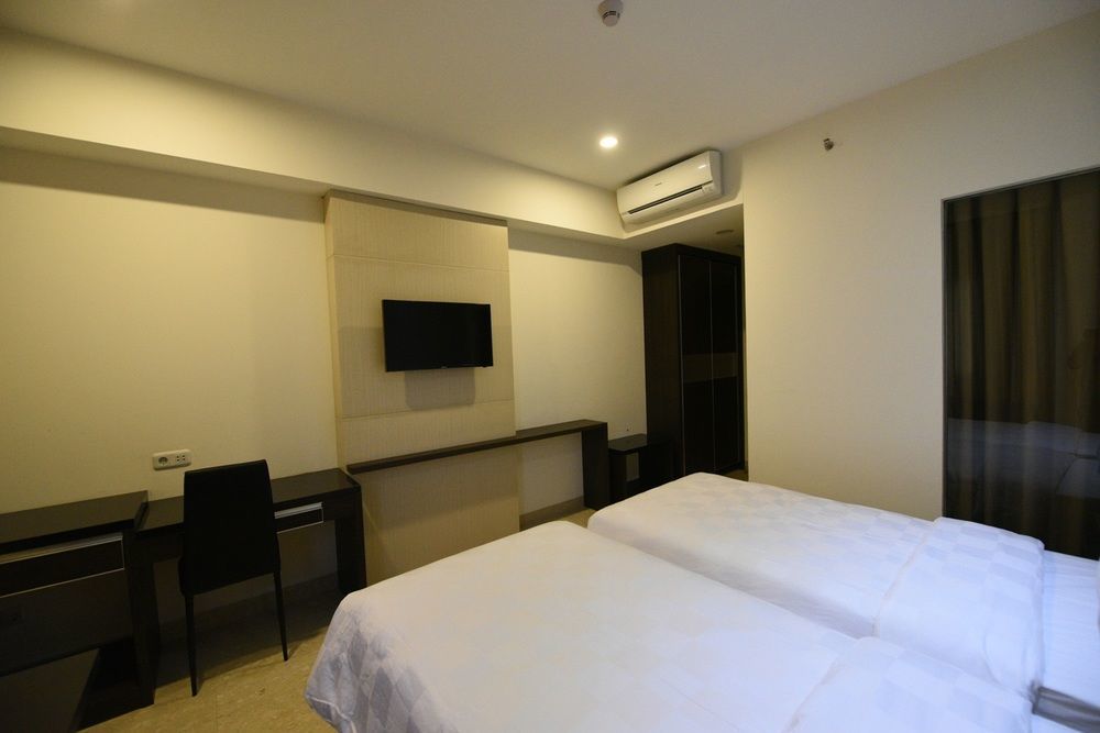 Atlantic City Hotel Bandung Exterior photo